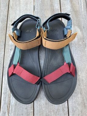 Teva Hurricane XLT multicolored sandals